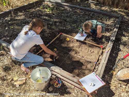 kids digging